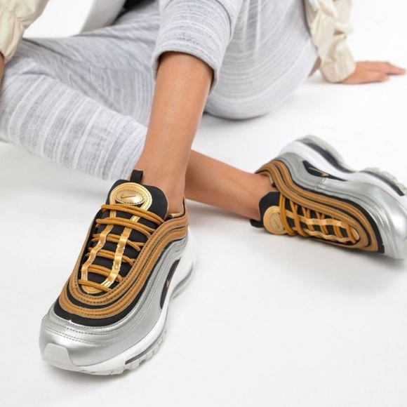 𝅺Nike Air Max 97 Metallic Gold Silver - Picture 1 of 6